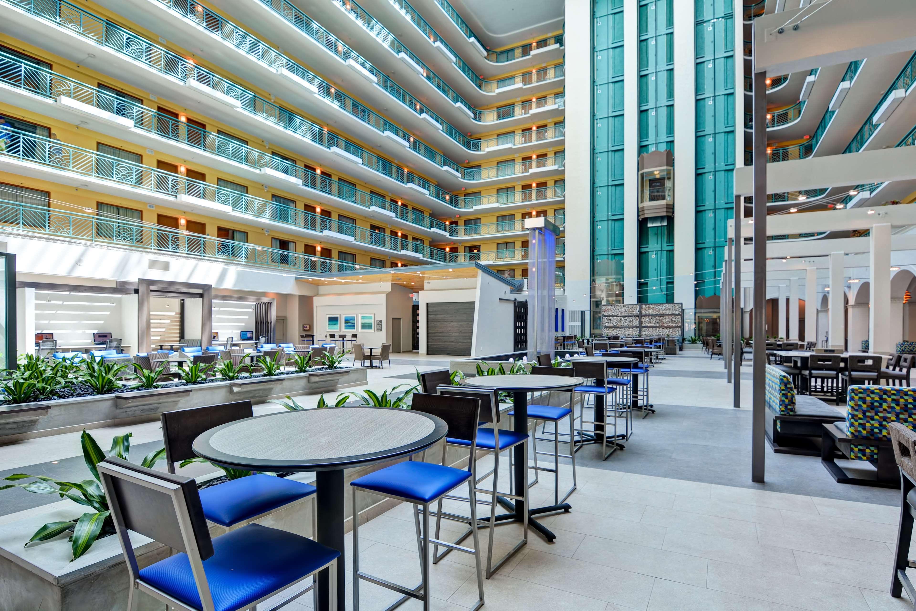 Embassy Suites By Hilton Miami International Airport Exteriör bild